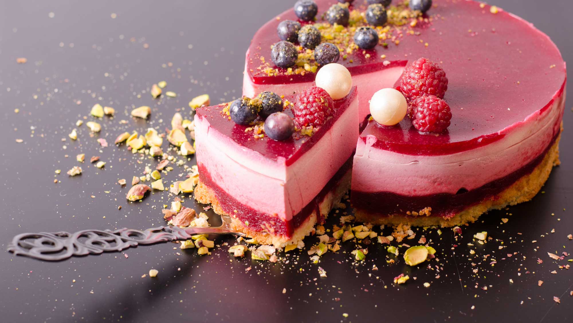 Three tasty tips on how to store and retain the freshness of your scrumptious cakes